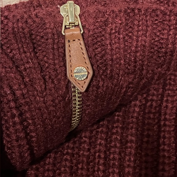 Michael Kors Infinity Scarf with zipper detail - Picture 2 of 4